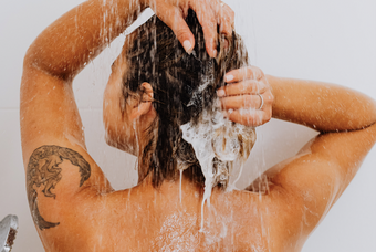 Shampoing naturel VS shampoing conventionnel